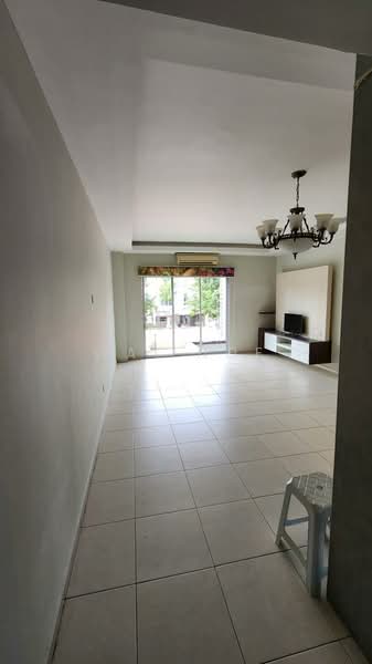 Townhouse for Rent in D'alpinia (Puchong) - Wai Hoe - Living Room - PropertyGuru.com.my
