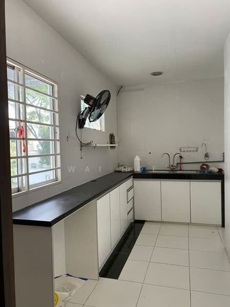 Townhouse for Rent in D'alpinia (Puchong) - Wai Hoe - Kitchen - PropertyGuru.com.my