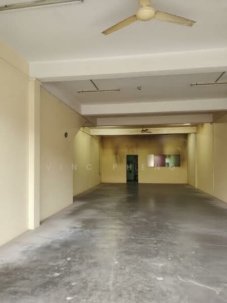Shop / Office for Sale in Taman Angkasa Nuri (Durian Tunggal) - Vinc Pheng - Interior - PropertyGuru.com.my