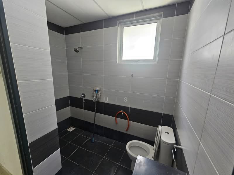 Condominium for Sale at Green Terrain (Prima Villa) - Louis . - Bathroom - PropertyGuru.com.my