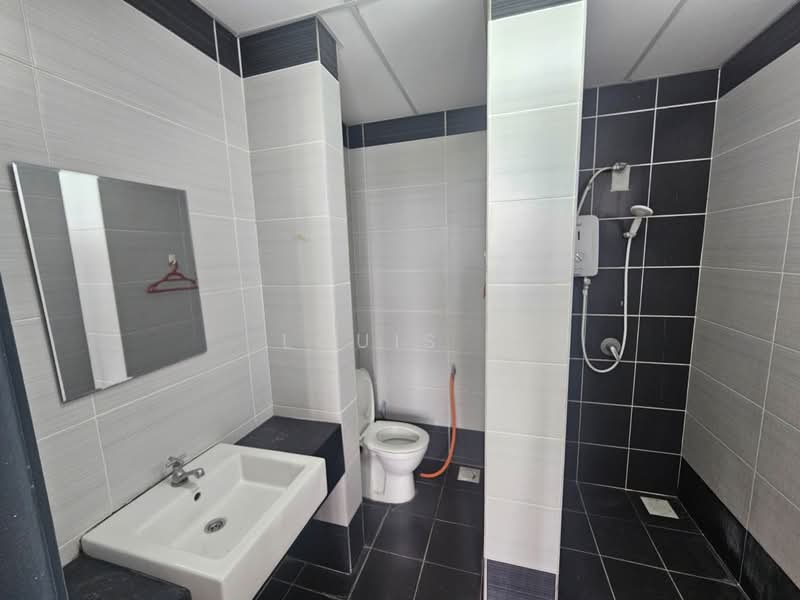 Condominium for Sale at Green Terrain (Prima Villa) - Louis . - Bathroom - PropertyGuru.com.my