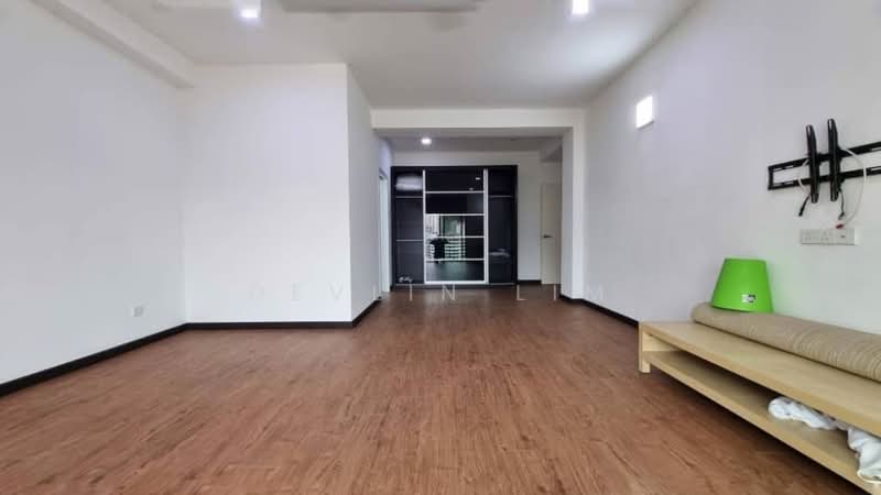 Kondominium untuk Dijual di Jambul Height Condominium - Devlin Lim - Living Room - PropertyGuru.com.my