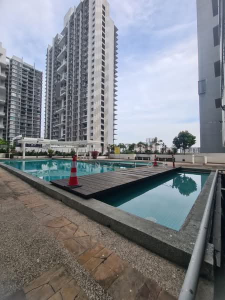 Pangsapuri untuk Dijual di Park View Tower - Sunny Lok - Exterior - PropertyGuru.com.my