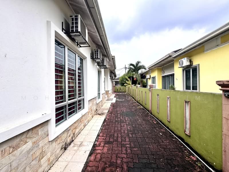 Semi-Detached House for Sale in Taman Raja Tun Uda (Semenyih) - Mohd Firdaus Salim - PropertyGuru.com.my