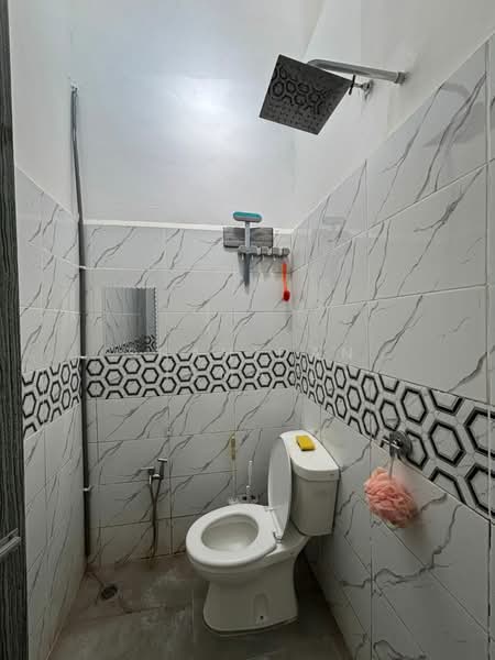 Rumah Berkembar untuk Dijual di Sungai Jawi (Penang) - Shahidan Ismail - Bathroom - PropertyGuru.com.my