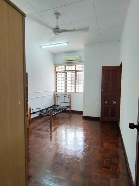 2-storey Terraced House for Sale in Bandar Utama 7 (Bandar Utama) - Lauran Chuah - Bedroom - PropertyGuru.com.my