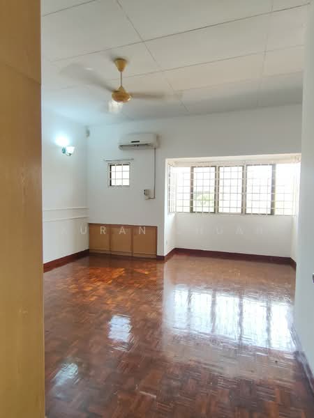 2-storey Terraced House for Sale in Bandar Utama 7 (Bandar Utama) - Lauran Chuah - Living Room - PropertyGuru.com.my