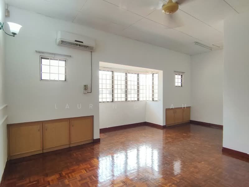 2-storey Terraced House for Sale in Bandar Utama 7 (Bandar Utama) - Lauran Chuah - Living Room - PropertyGuru.com.my