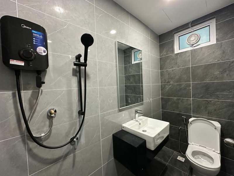 Condominium for Rent at Lucerne Residences - Yang Lim - Bathroom - PropertyGuru.com.my