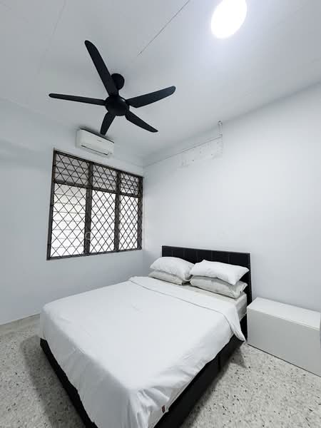 Rumah Teres 1 Tingkat untuk Disewa di Skudai (Johor) - Jovia Thoh - Bedroom - PropertyGuru.com.my