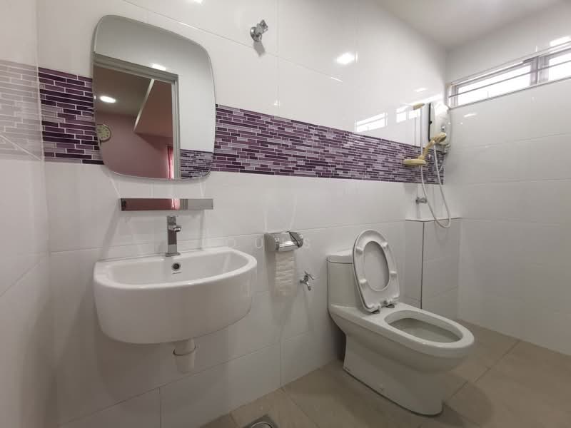 2-storey Terraced House for Sale in Cheras (Kuala Lumpur) - Louis . - Bathroom - PropertyGuru.com.my