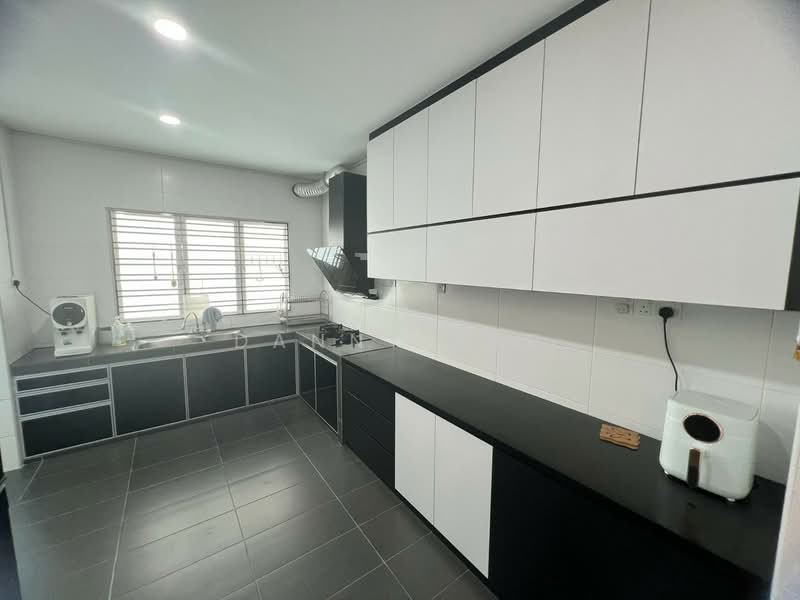 Rumah Teres 2 Tingkat untuk Dijual di Taman Mutiara Rini (Skudai) - Danny Yap - Kitchen - PropertyGuru.com.my