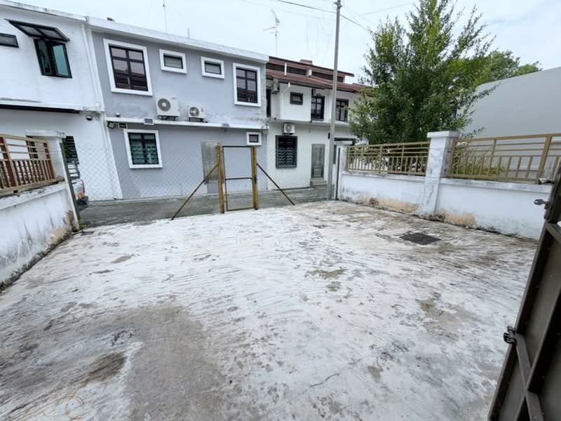 Rumah Teres 2 Tingkat untuk Dijual di Taman Pelangi Indah (Ulu Tiram) - Karl Lim - Exterior - PropertyGuru.com.my