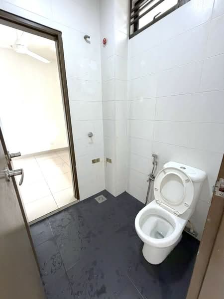 Rumah Teres 2 Tingkat untuk Dijual di Taman Pelangi Indah (Ulu Tiram) - Karl Lim - Bathroom - PropertyGuru.com.my
