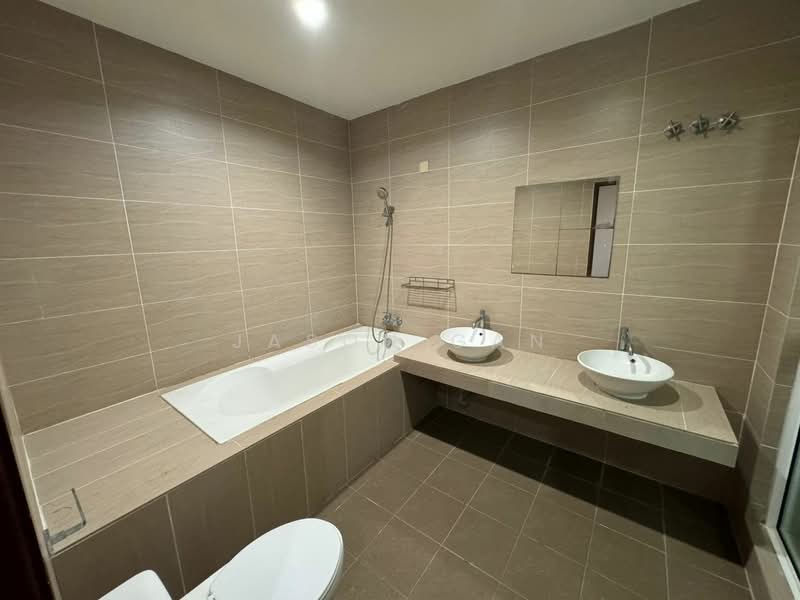 3-storey Terraced House for Rent in Garden Residence (Cyberjaya) - Jason Gan - Bathroom - PropertyGuru.com.my