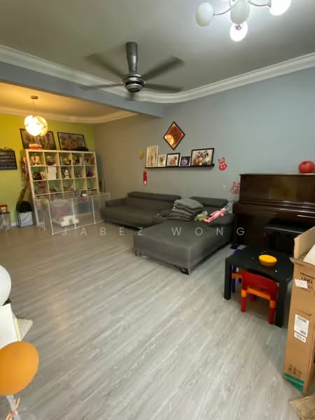 Rumah Teres 2 Tingkat untuk Dijual di Saujana Damansara (Damansara Damai) - Jabez Wong - Living Room - PropertyGuru.com.my