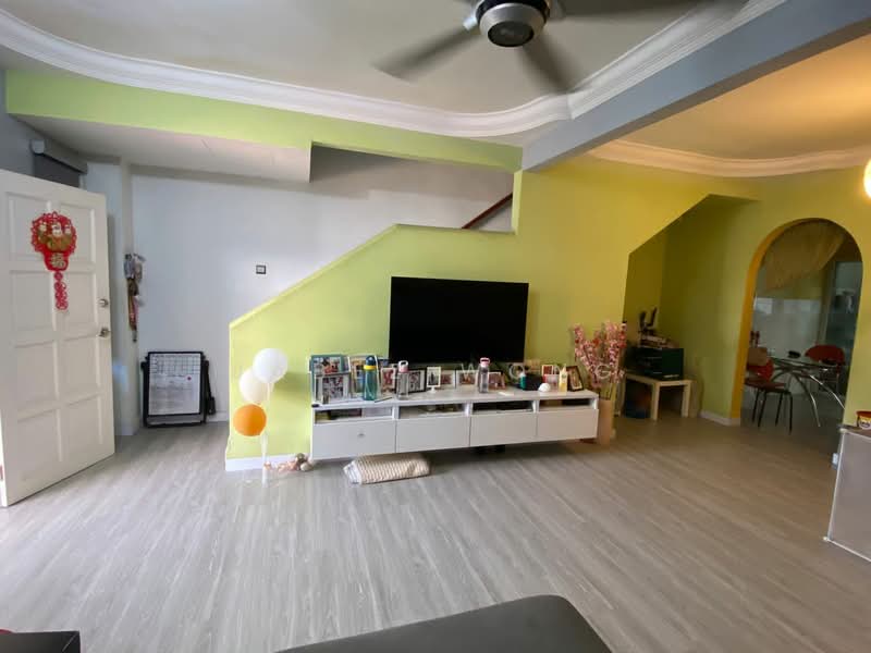 Rumah Teres 2 Tingkat untuk Dijual di Saujana Damansara (Damansara Damai) - Jabez Wong - Living Room - PropertyGuru.com.my