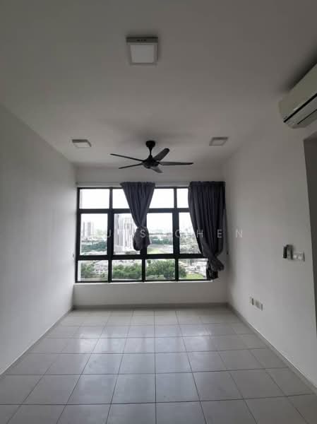 Kondominium untuk Dijual di Casa Green - Louis Chen - Living Room - PropertyGuru.com.my