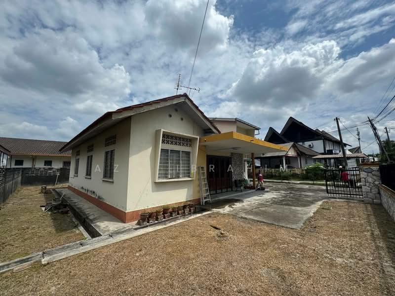 Bungalow for Sale in Kampung Puah (Setapak) - Azli Ibrahim - Exterior - PropertyGuru.com.my