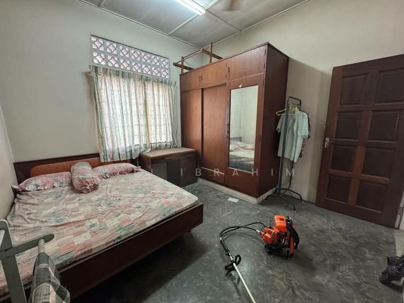 Bungalow for Sale in Kampung Puah (Setapak) - Azli Ibrahim - Bedroom - PropertyGuru.com.my