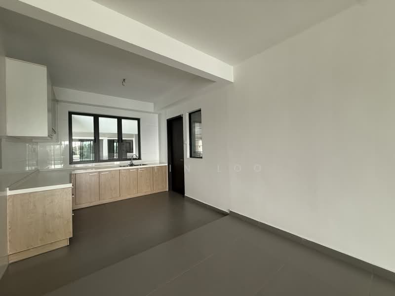Apartment for Sale at Ponderosa Lakeside Apartment - Eliin Loo - PropertyGuru.com.my