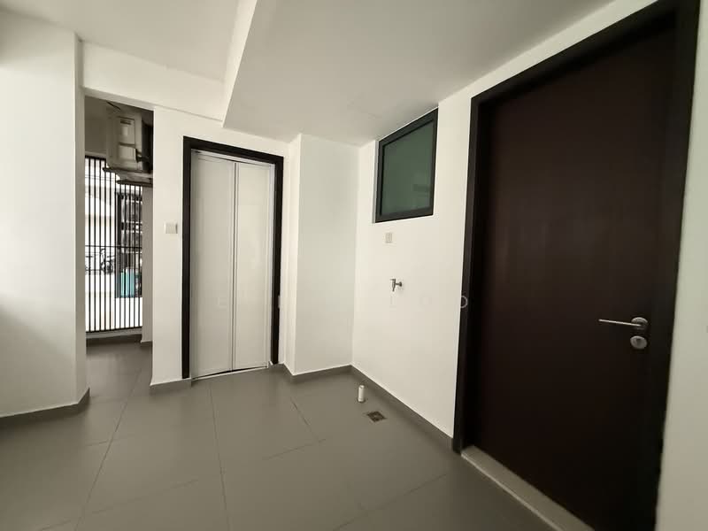Apartment for Sale at Ponderosa Lakeside Apartment - Eliin Loo - PropertyGuru.com.my