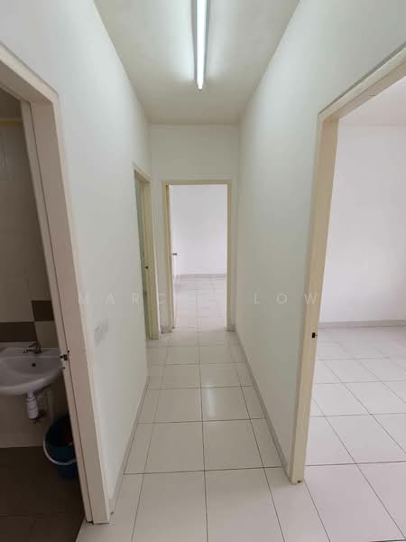 Apartment for Sale at Pangsapuri Seri Mutiara - Marcus Low - Corridor - PropertyGuru.com.my