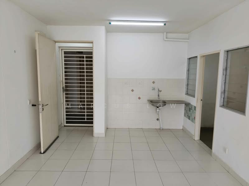 Apartment for Sale at Pangsapuri Seri Mutiara - Marcus Low - Kitchen - PropertyGuru.com.my