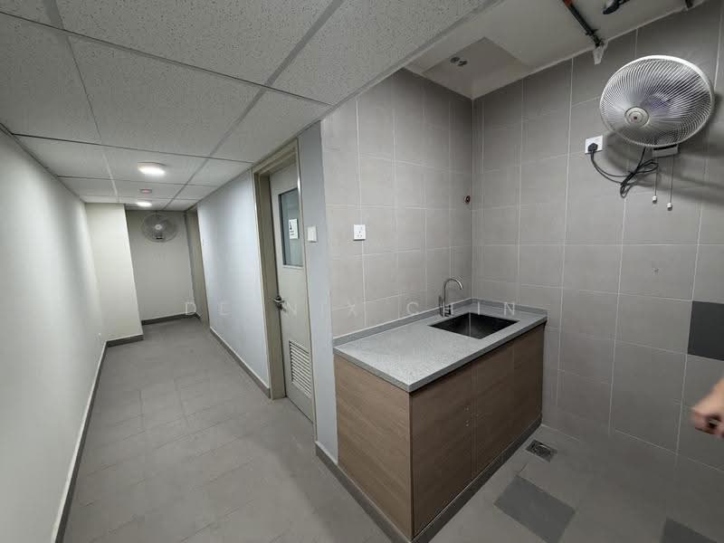 Warehouse for Rent in Seksyen 33 (Shah Alam) - Dennix Chin - Interior - PropertyGuru.com.my