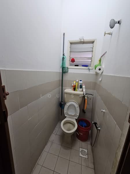 2-storey Terraced House for Sale in Bandar Sungai Long (Selangor) - Louis . - Bathroom - PropertyGuru.com.my