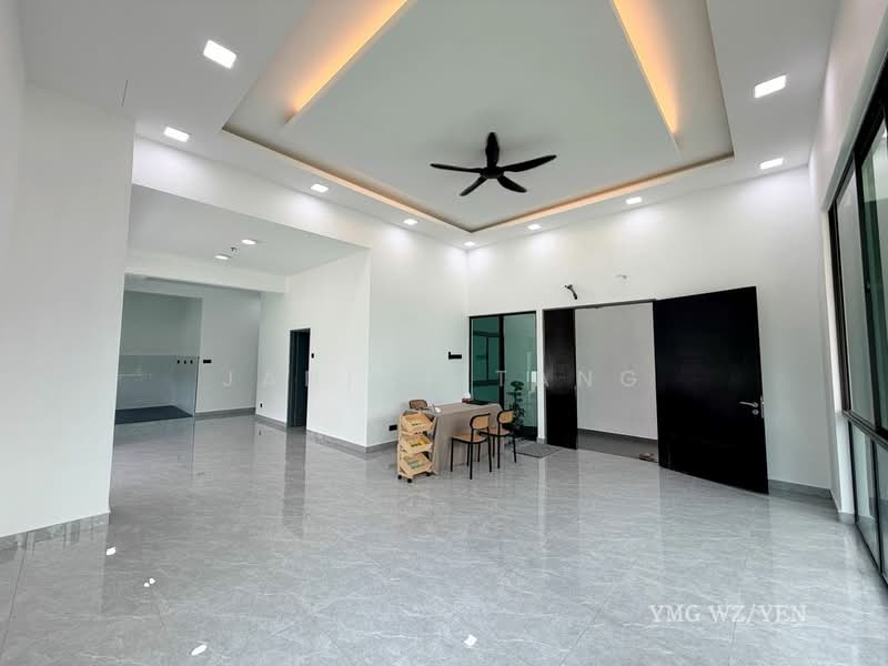 Rumah Teres 2 Tingkat untuk Dijual di Klang (Selangor) - Janice Tang - Living Room - PropertyGuru.com.my