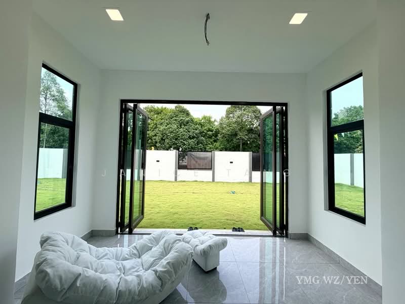 Rumah Teres 2 Tingkat untuk Dijual di Klang (Selangor) - Janice Tang - Living Room - PropertyGuru.com.my