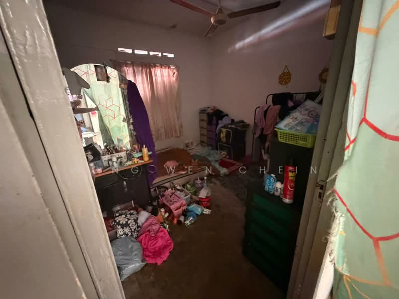 Rumah Teres 1 Tingkat untuk Dijual di Desa Jaya Kepong (Kepong) - Wong Wen Chein - Bedroom - PropertyGuru.com.my