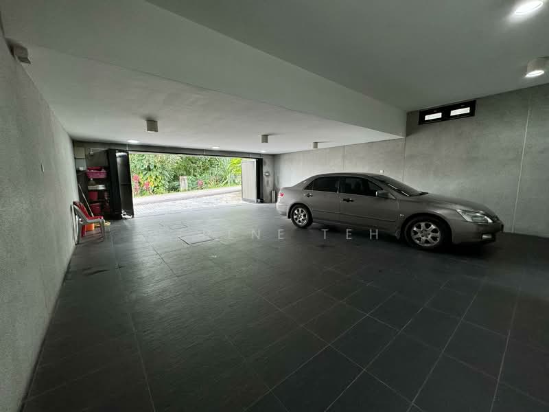 Bungalow for Sale in Taman Kolam Air (Johor Bahru) - Serene Teh - Car Park - PropertyGuru.com.my