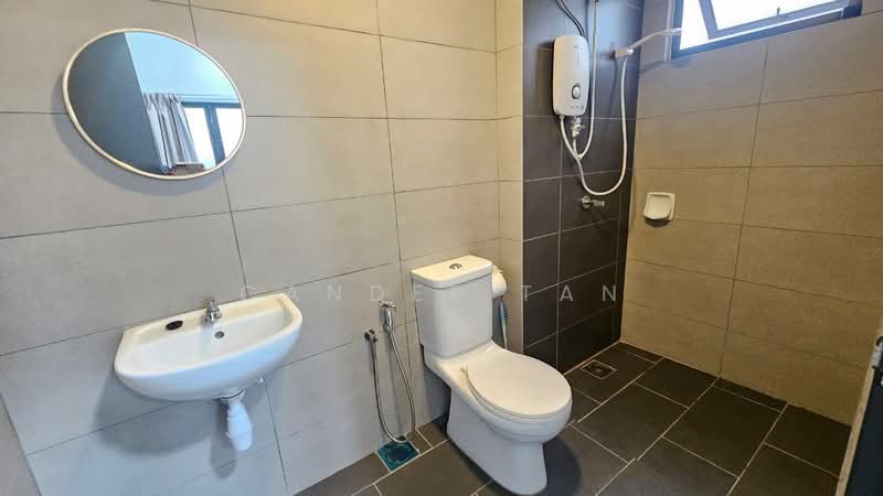 Servis Apartment untuk Disewa di Stanford Suites @ EduSentral - Candee Tan - Bathroom - PropertyGuru.com.my