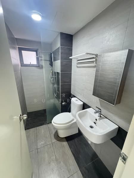 Kondominium untuk Disewa di Aster Residence - Ikram Suherman - PropertyGuru.com.my