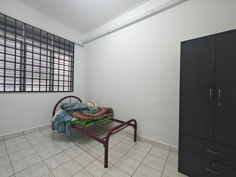 Rumah Teres 1 Tingkat untuk Disewa di Bandar Baru Permas Jaya (Permas Jaya) - Eden Liew - Bedroom - PropertyGuru.com.my