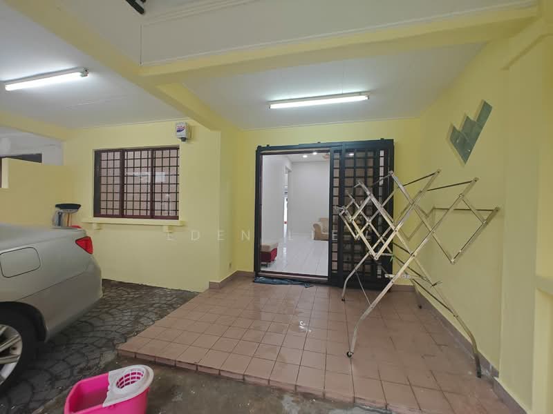Rumah Teres 1 Tingkat untuk Disewa di Bandar Baru Permas Jaya (Permas Jaya) - Eden Liew - Entrance - PropertyGuru.com.my