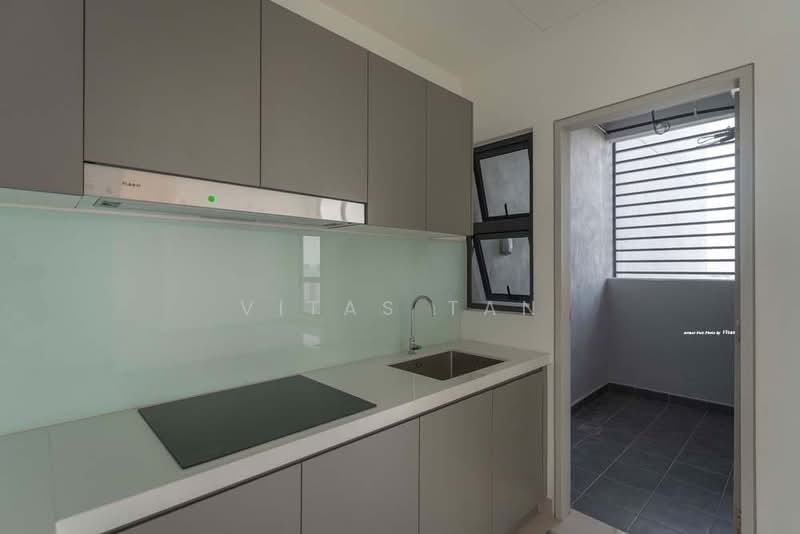 Service Residence for Sale at D'Sini Residences - Vitas Tan - Kitchen - PropertyGuru.com.my