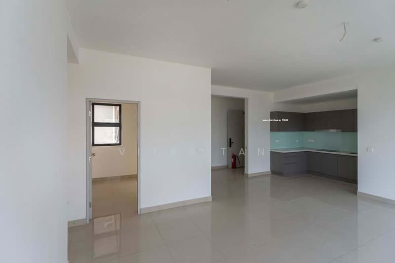 Service Residence for Sale at D'Sini Residences - Vitas Tan - Kitchen - PropertyGuru.com.my