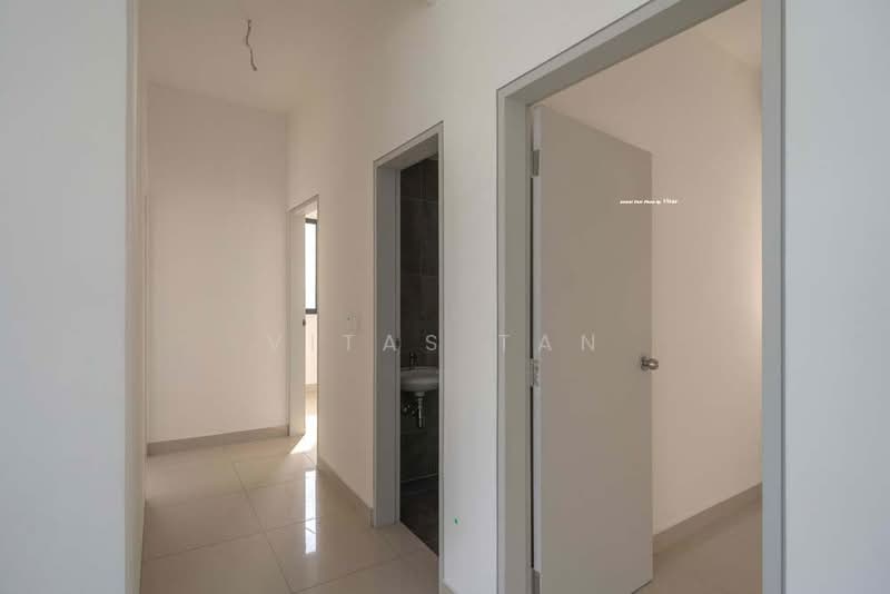Service Residence for Sale at D'Sini Residences - Vitas Tan - Corridor - PropertyGuru.com.my