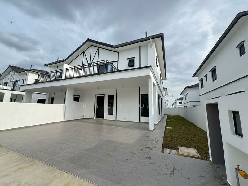 Rumah Kluster untuk Dijual di Taman Ekoflora (Johor Bahru) - Tracy Ong - Exterior - PropertyGuru.com.my
