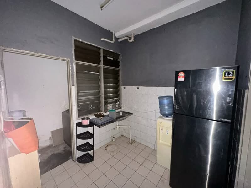 Apartment for Rent at Pangsapuri Lagoon Perdana - Kor Kok Tee - Kitchen - PropertyGuru.com.my