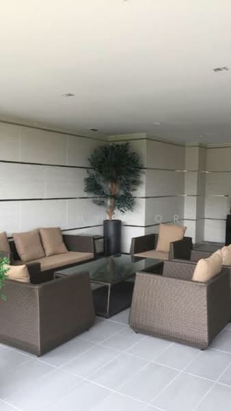 Servis Apartment untuk Disewa di Meridin Suites @ The Meridin - Suny Sior - Living Room - PropertyGuru.com.my