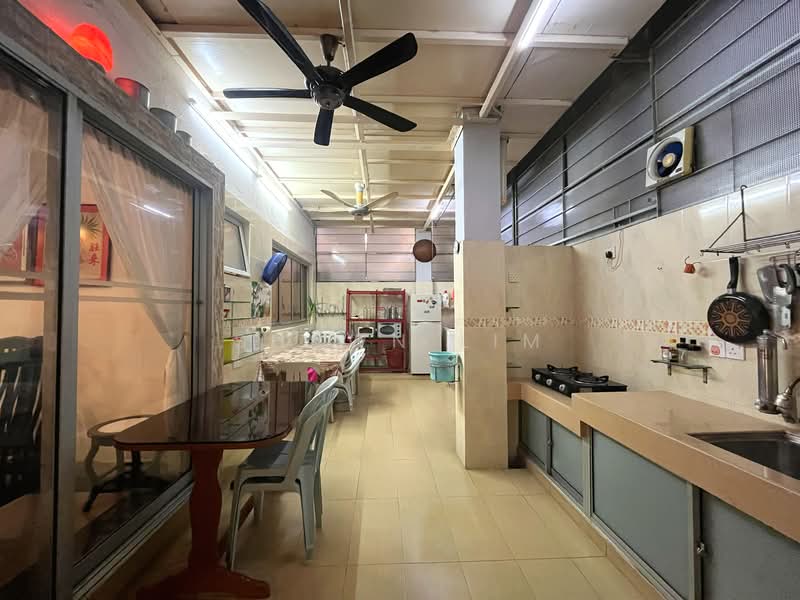 Rumah Bandar untuk Dijual di Taman Lagenda Mas (Cheras) - Shawn Lim - Kitchen - PropertyGuru.com.my