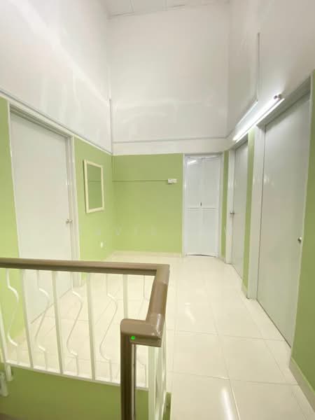 Rumah Teres 2 Tingkat untuk Disewa di Taman Bukit Dahlia (Pasir Gudang) - Mavis Hew - Corridor - PropertyGuru.com.my