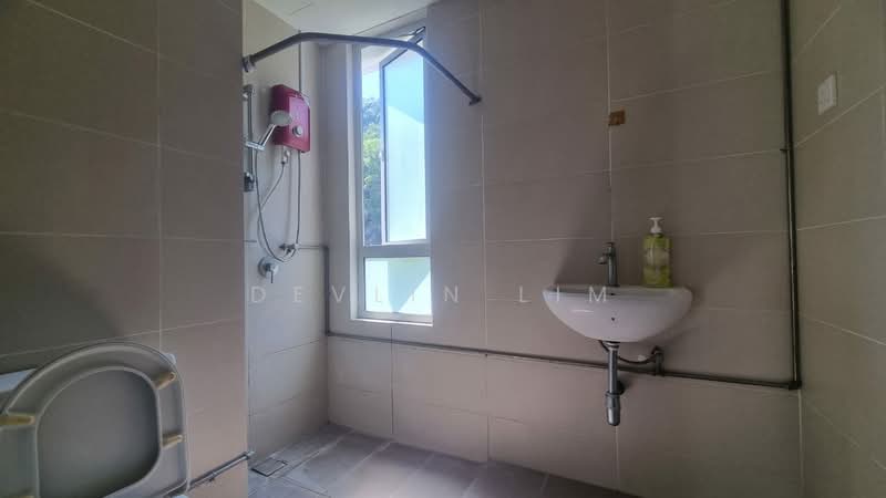 Kondominium untuk Dijual di Surin Condominium - Devlin Lim - Bathroom - PropertyGuru.com.my