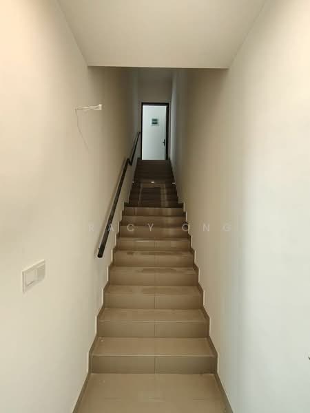 2-storey Terraced House for Rent in Bandar Dato Onn (Tebrau) - Tracy Ong - Corridor - PropertyGuru.com.my