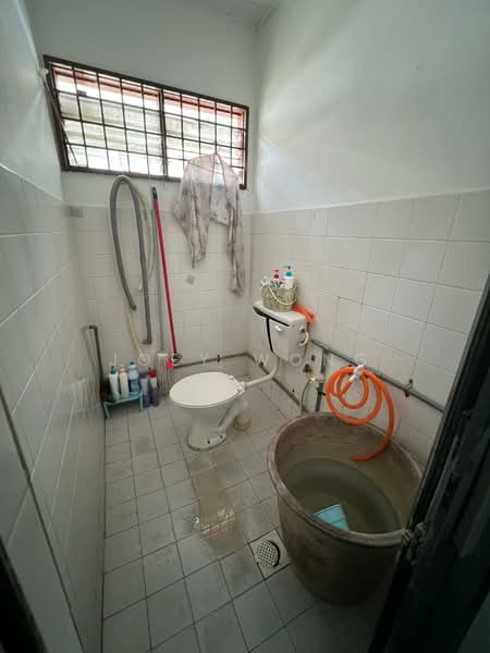 2-storey Terraced House for Rent in BANDAR PUCHONG JAYA (Puchong) - Joey Wong - Bathroom - PropertyGuru.com.my