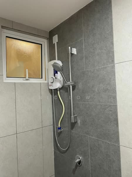 Servis Apartment untuk Disewa di Tuan 2egacy - Nic Low - Bathroom - PropertyGuru.com.my